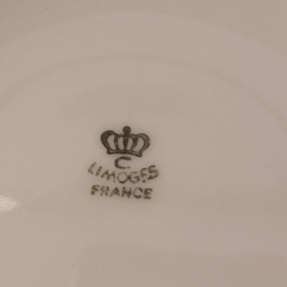 Vintage Limoges of France Chastagner White Covered Handled Serving Dish - Picture 6 of 7